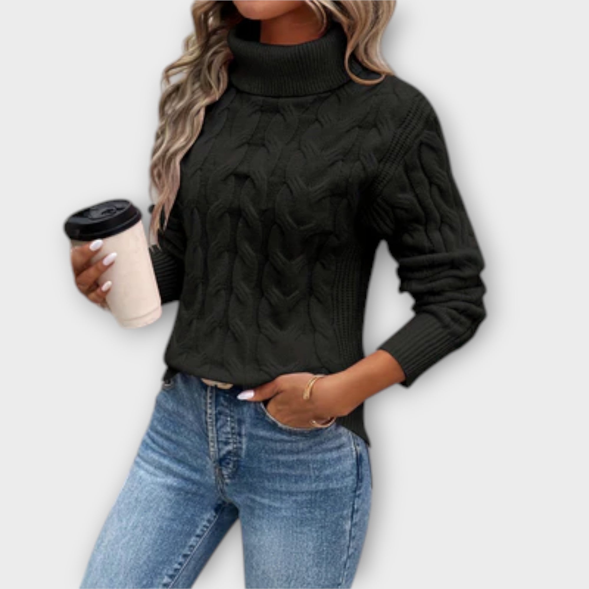 Amelia – Elegant Turtleneck Sweater in Knit